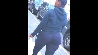 Ebony Cop Lets Me Record Her Thick Ass