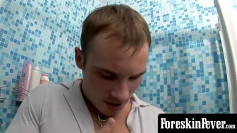 Muscle Head Stefan Kramer Yanking Off In Washroom While Showering