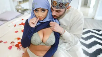 Childbearing Hijab Hips