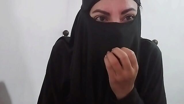 Squirtastic Arab With Massive Tits Masturbates In Black Niqab To Orgasm