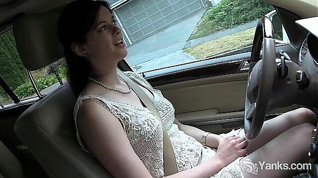 Hot Amateur Savannah Sly Cums Hard In Car Solo